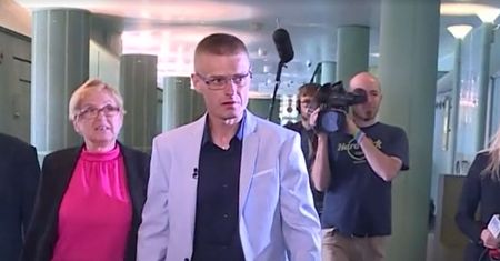 Tomasz Komenda musi uzbroić się w cierpliwość. Na odszkodowanie jeszcze poczeka
