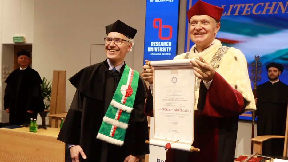 Uroczystość nadania tytułu Doktora Honoris Causa profesorowi Victorowi R. Ambrosowi