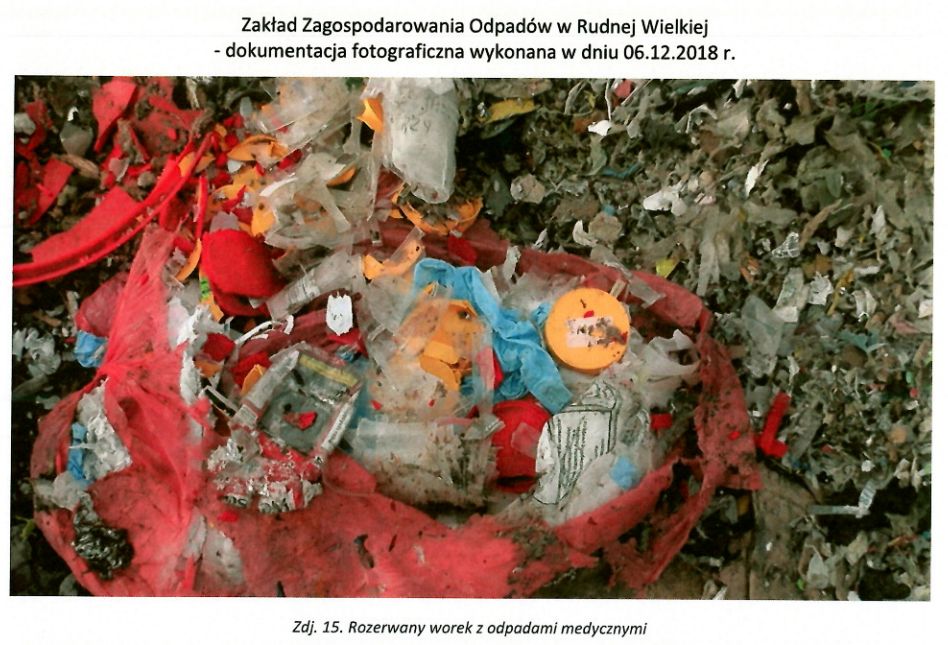 Odpady medyczne na składowisku w Rudnej Wielkiej