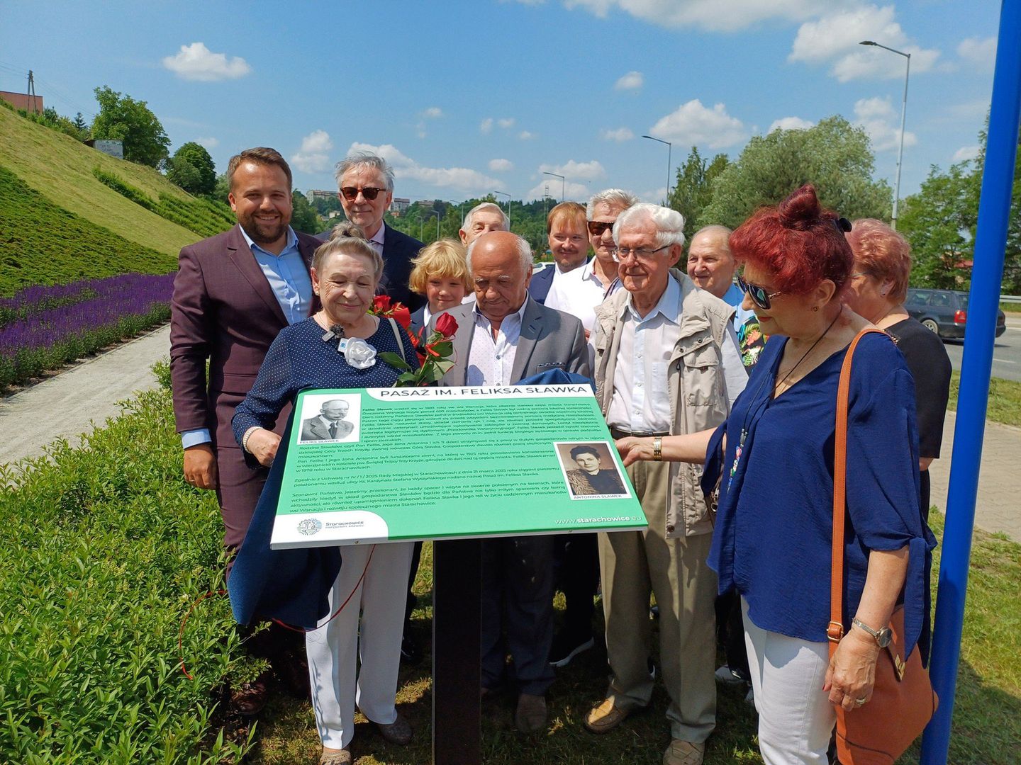Pasaż na wiadukcie w Starachowicach nazwany imieniem Feliksa Sławka.