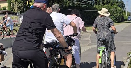 Otwarto nową ścieżkę rowerową Radzanowo–Rogozino. Ponad 5 kilometrów bezpiecznej trasy dla mieszkańców!