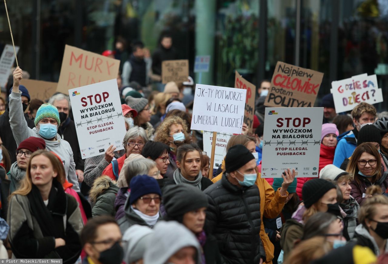 "Stop torturom na granicy". Protest w centrum Warszawy