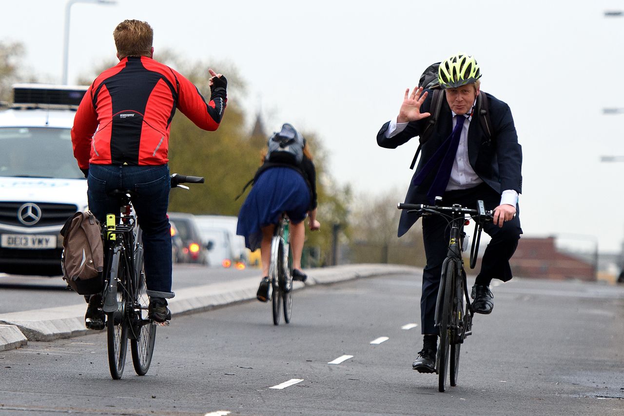 Boris Johnson na rowerze