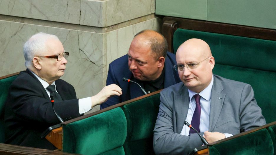 77. posiedzenie Sejmu IX kadencji
Fot. Pawel Wodzynski/East News, Warszawa, 15.06.2023. 77. posiedzenie Sejmu IX kadencji. Polityka migracyjna. N/z poslowie PiS - Jaroslaw Kaczynski (L)
Pawel Wodzynski