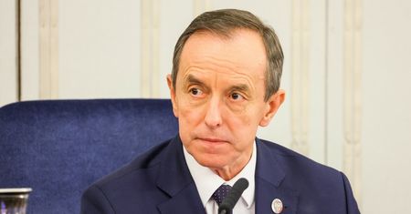 "Grodzki kłamie". Wiceszef MON odpowiada marszałkowi Senatu