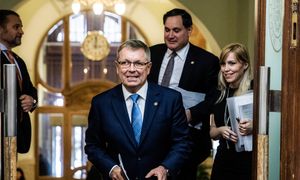 Węgry rozliczają układ Orbana. Syn byłego prezesa Narodowego Banku poszukiwany
