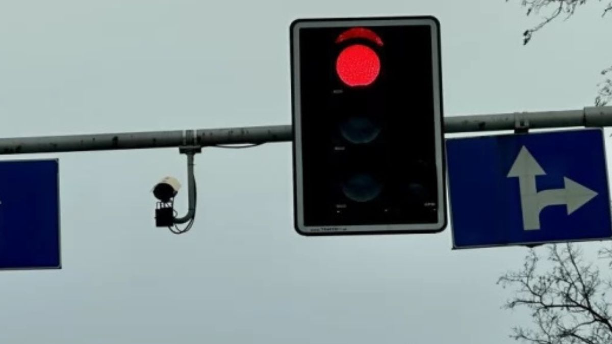 Wrocław. Sypią się mandaty za przejazdy na czerwonym świetle.