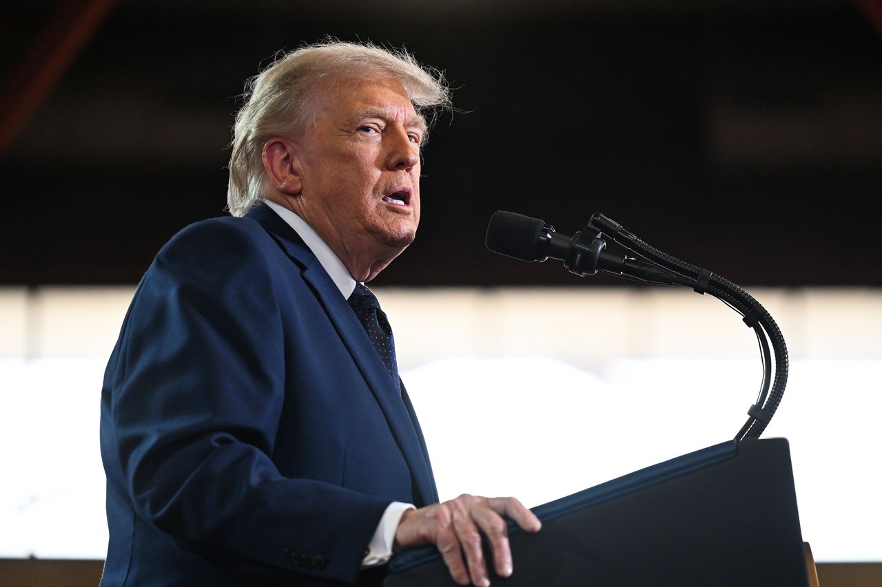 Trump zapowiada konsultacje. Decyzja ws. Iranu lada moment