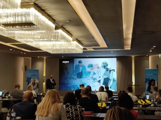 Europejskie banki stawiają na automatyzację i sztuczną inteligencję w obsłudze firm