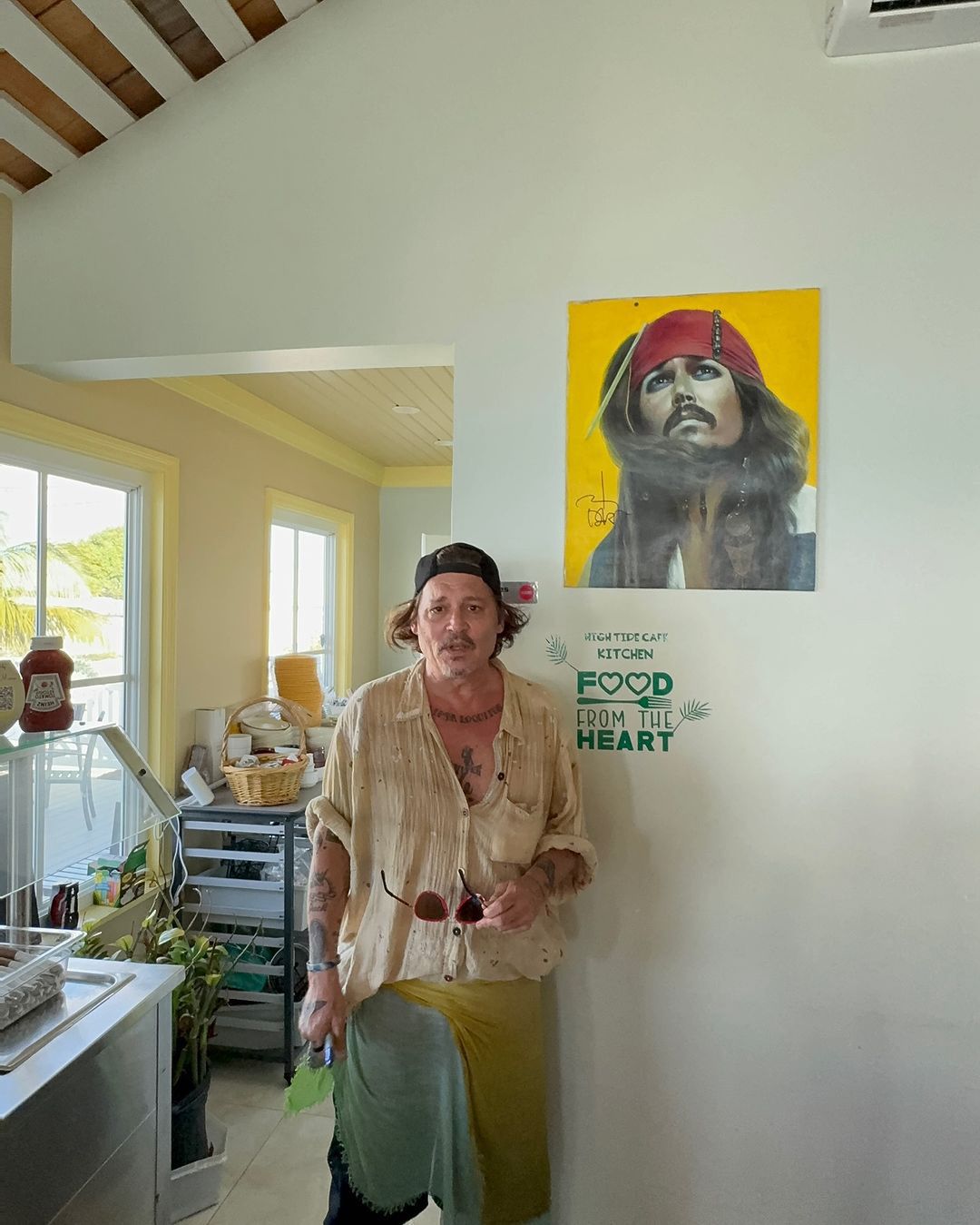 Johnny Depp visited a restaurant in the Bahamas.