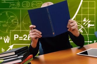 Piontkowski z MEiN: W pierw. kolejności powrót klas VIII, maturzystów i klas IV