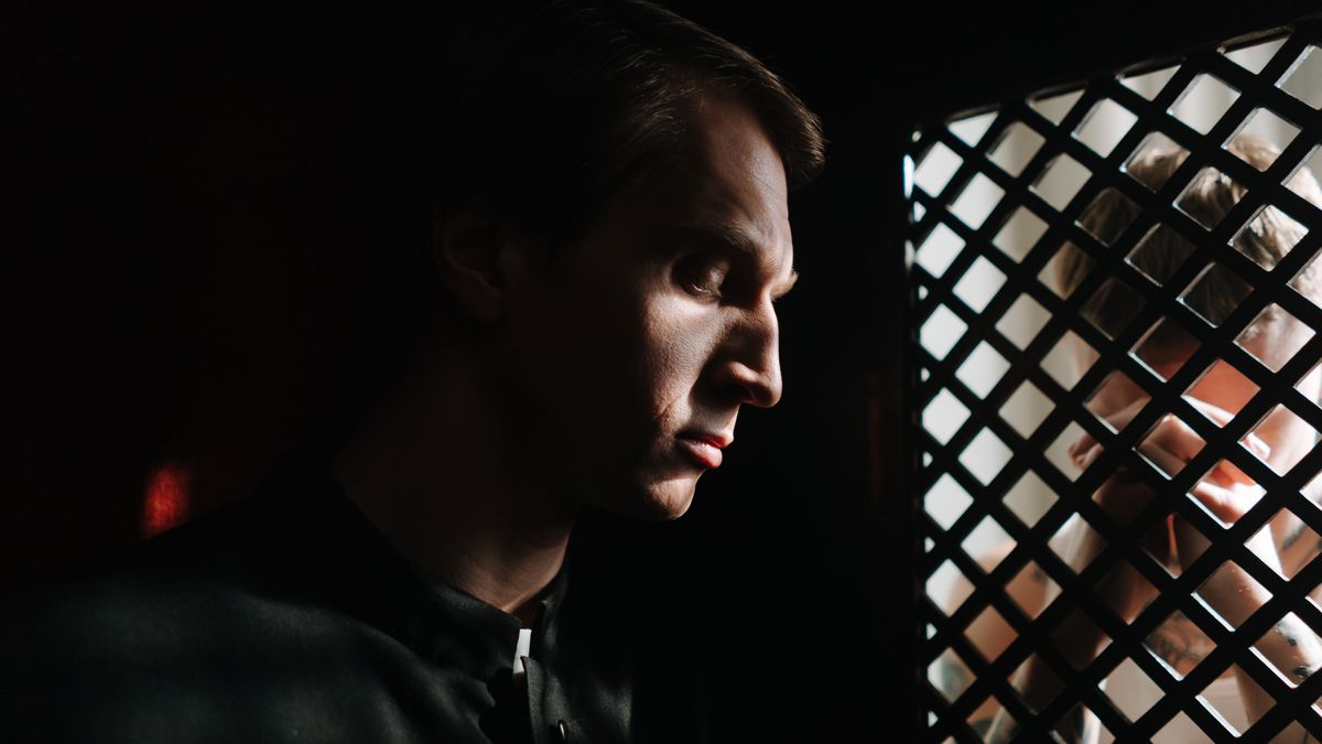 Kościół we Francji zaczął wypłacać odszkodowania.