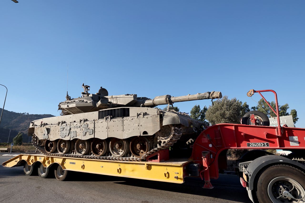 Israeli tank near the border with Lebanon