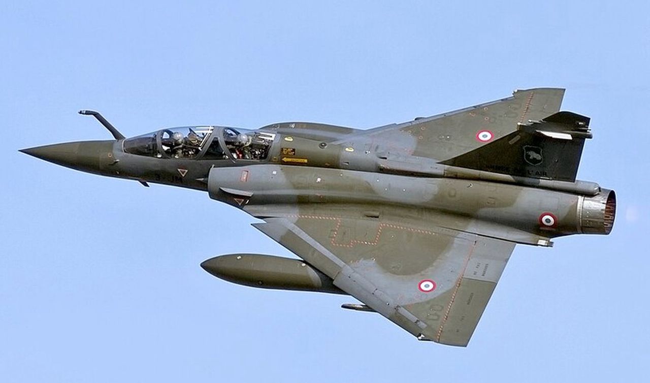 Mirage-2000D w locie