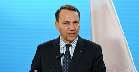 Ostra odpowiedź mera Lwowa do Sikorskiego. "Oddały Panu bardzo złą przysługę"