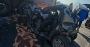 Bieżuń: Zabrał autostopowicza, zderzył się czołowo z ciężarówką