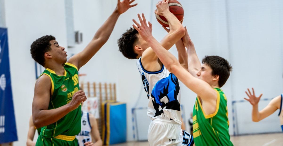 Niedźwiadki Przemyśl odrobiły zaległości. Dobra trzecia kwarta