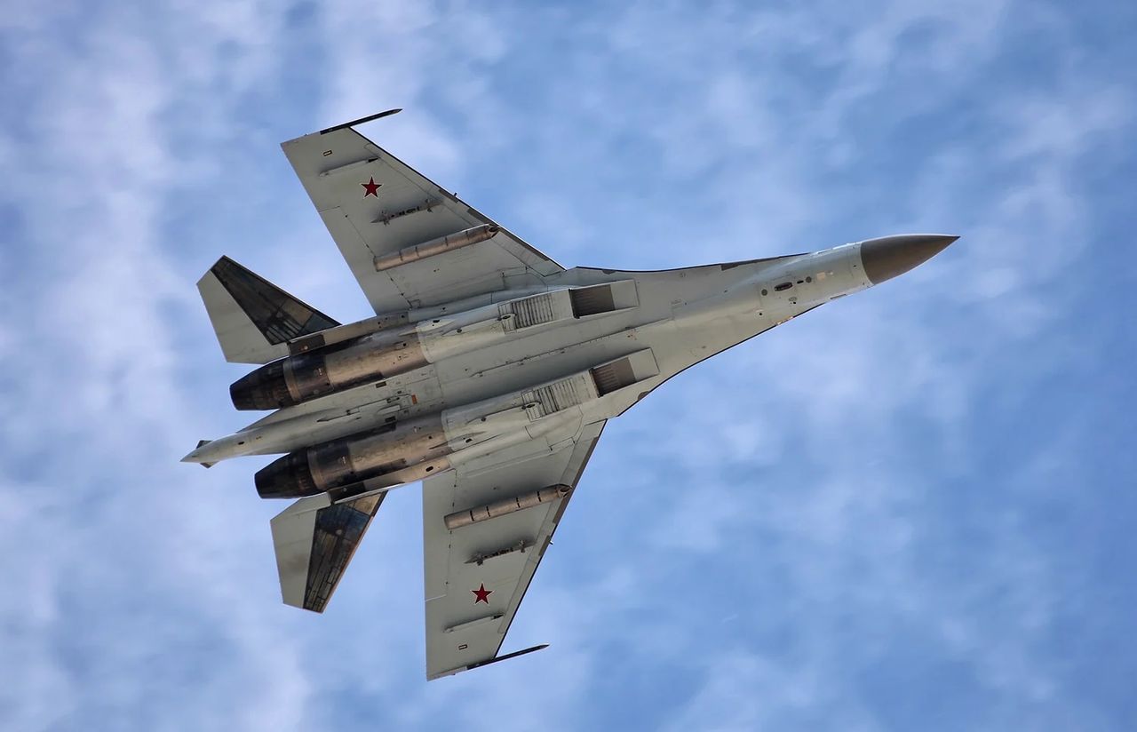 Su-35 – najnowocześniejszy, seryjny samolot wielozadaniowy Rosji