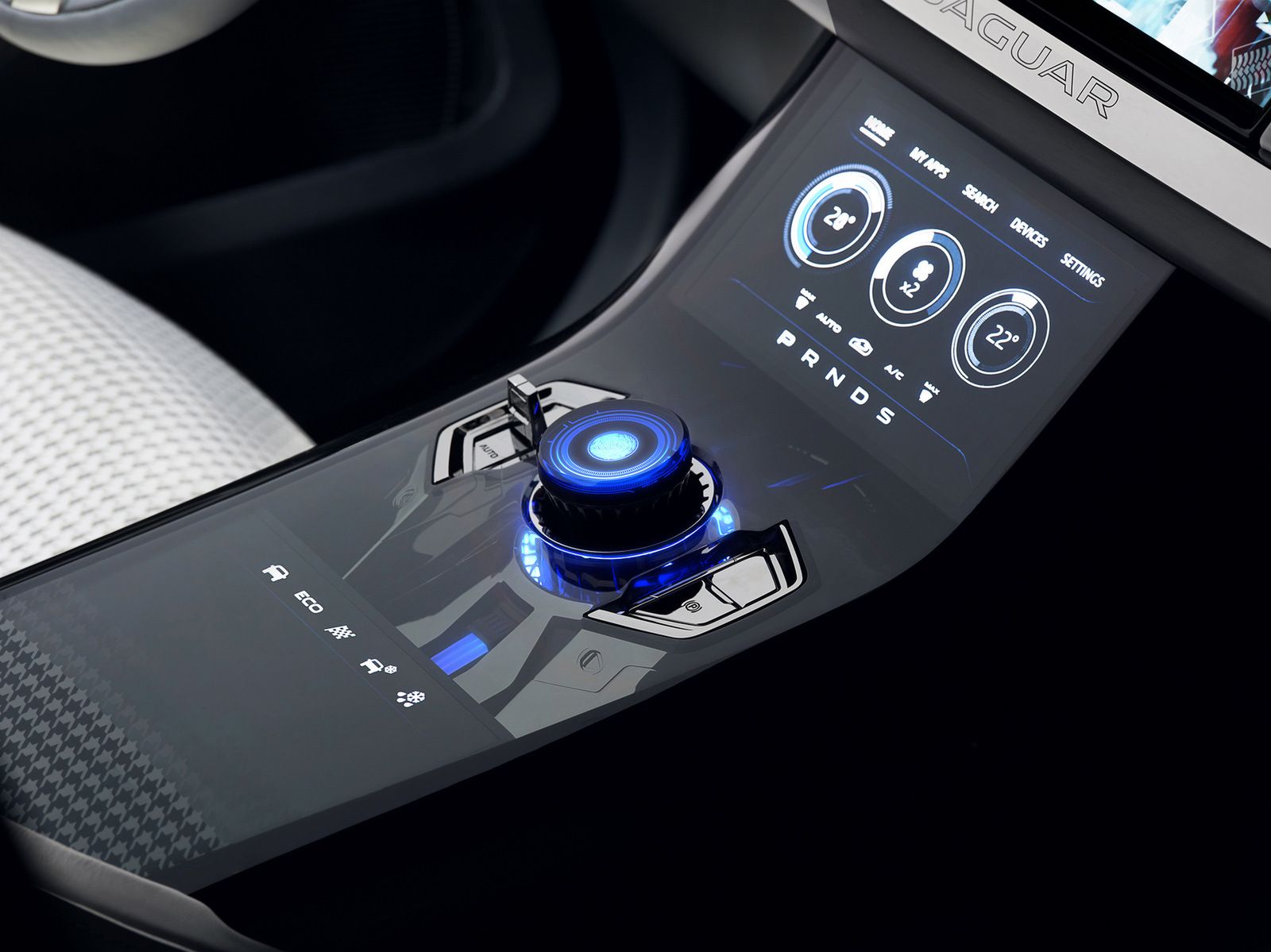 Jaguar C-X17 Concept w studiu i plenerze [galeria] 23