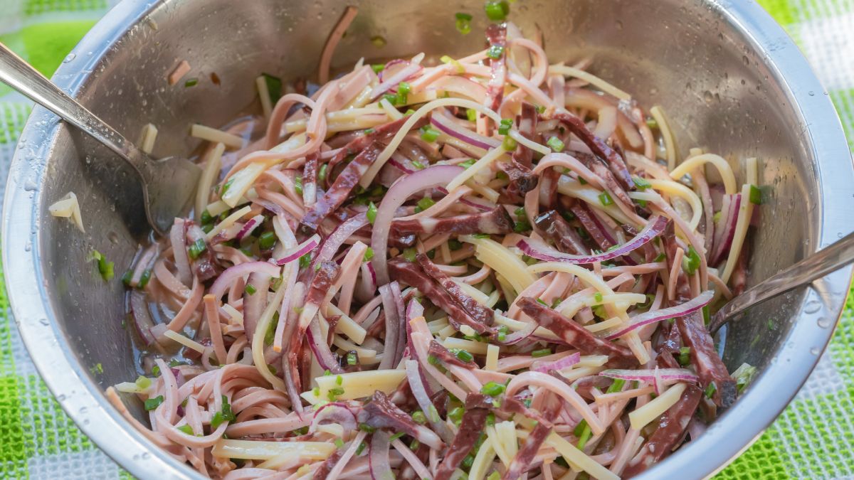 Sałatka idealna do nałożenia na kromkę