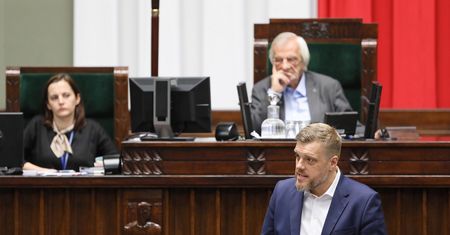 Expose Mateusza Morawieckiego. Adrian Zandberg: nie wiem, czy to jest normalne