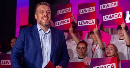 Wybory parlamentarne 2019. Adrian Zandberg mówi o Tczewie. Wbija szpilę Sławomirowi Neumannowi?