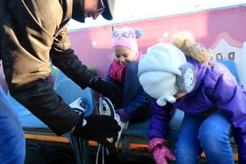 Toruń: Mieszkańcy wyruszyli na ślizgawki. Ile kosztuje wstęp?
