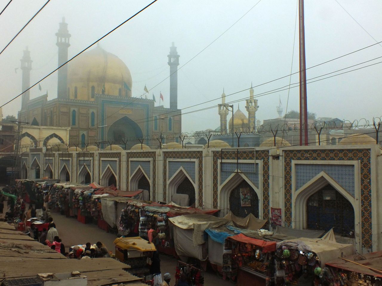 Sanktuarium Lal Shabaza Qalandara w Sehwan Sharif, w pakistańskiej prowincji Sindh.