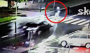 12-latka na hulajnodze potrącona na pasach. Jest nagranie