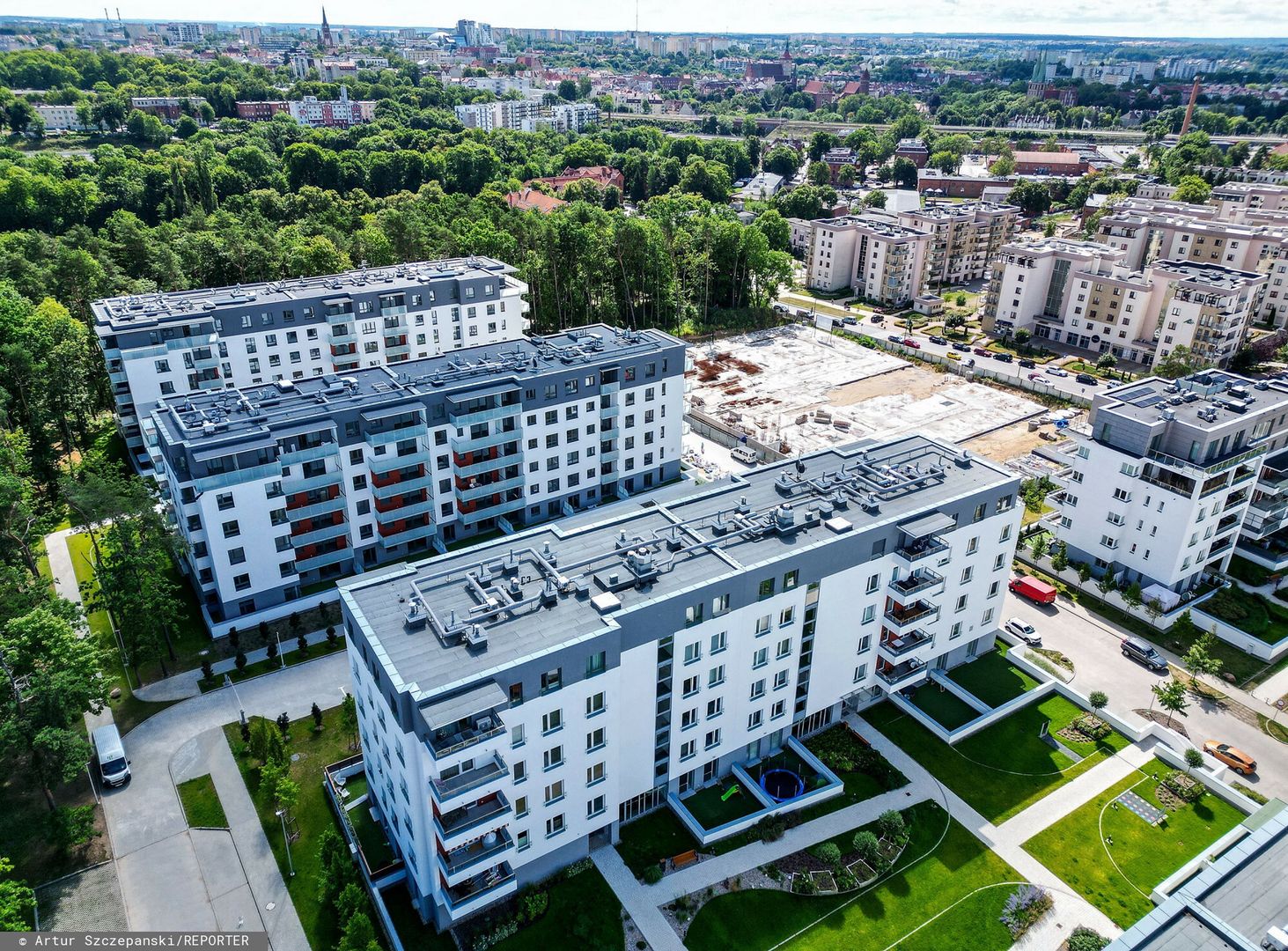 Majątek Polaków w nieruchomościach puchnie. NBP pokazał dane