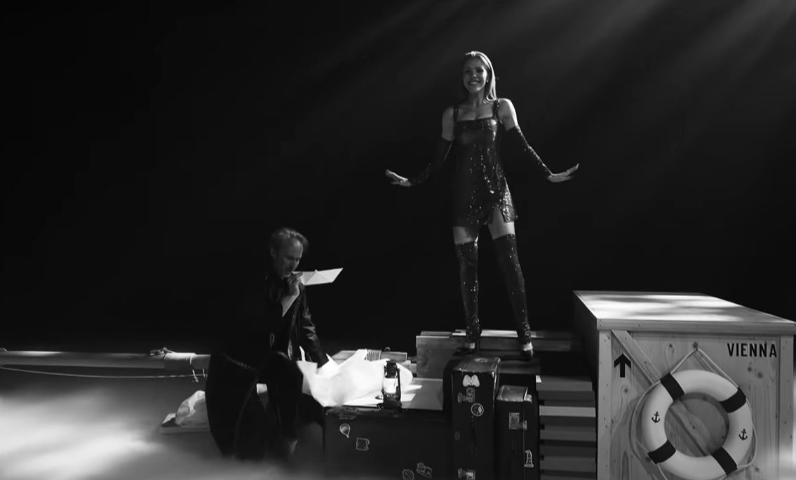 Fragment występu prowadzących na Eurowizji 2026