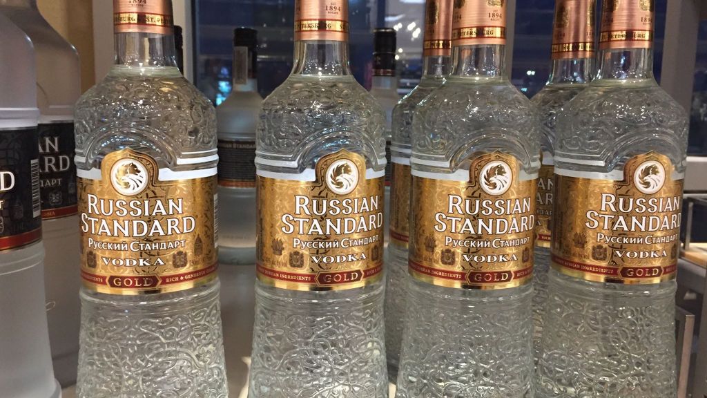 Gubernatorzy USA nakazują państwowym sklepom monopolowym zaprzestanie sprzedaży rosyjskiej wódki