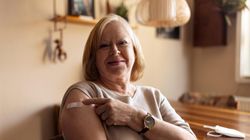 Skończyłeś 50 lat? Czas na te szczepienia 