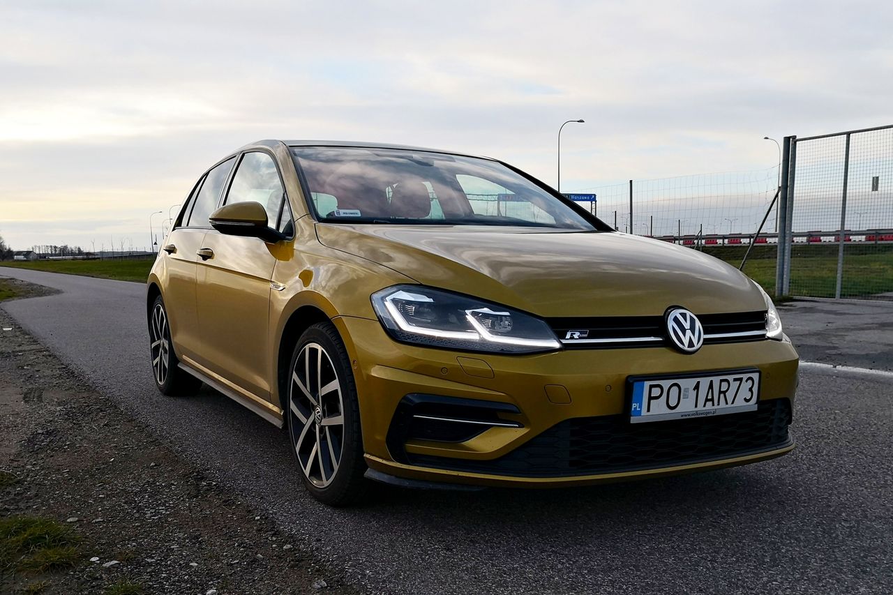 Samochody Volkswagena zaczną „rozmawiać” z sygnalizacją świetlną już w 2019 roku