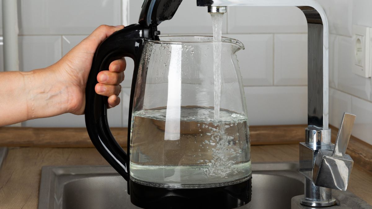 Nie wlewaj takiej wody do czajnika / zdjęcie poglądowe