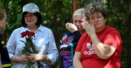 "Podły i barbarzyński czyn". Senator USA grozi Rosji