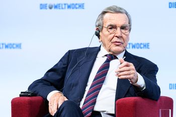 Media: Gerhard Schroeder pojawił się w Moskwie