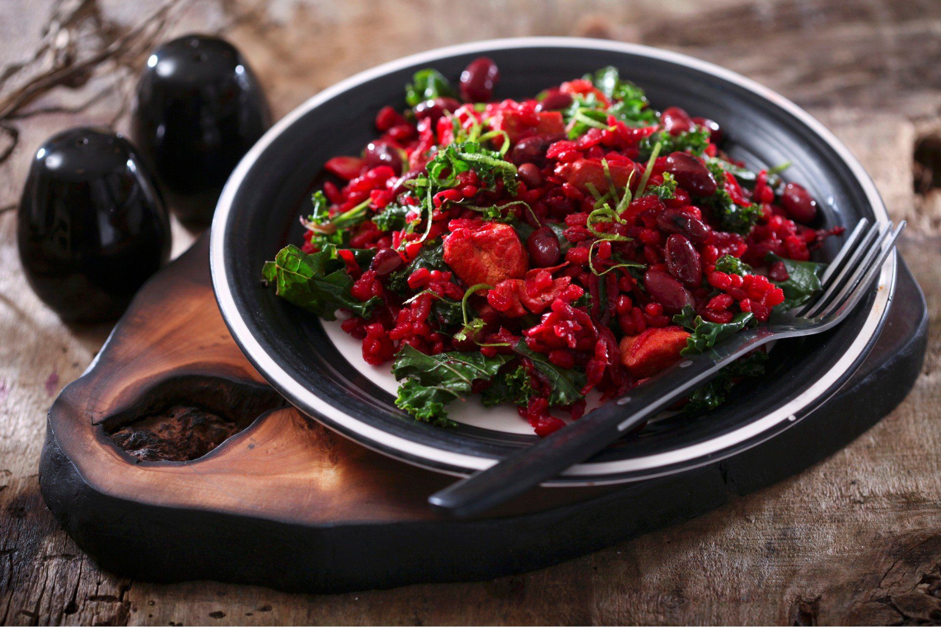 Kaszotto z kaszy jaglanej z burakami, kurczakiem