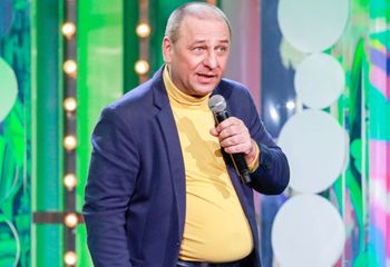 Schudł prawie 30 kg. Nie ukrywa, jaką dietę stosuje