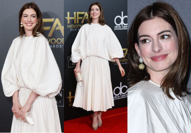 Zadowolona z siebie Anne Hathaway pozuje w firance marki Valentino