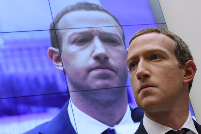 Mark Zuckerberg osobiście pozwany za największy skandal w historii Facebooka