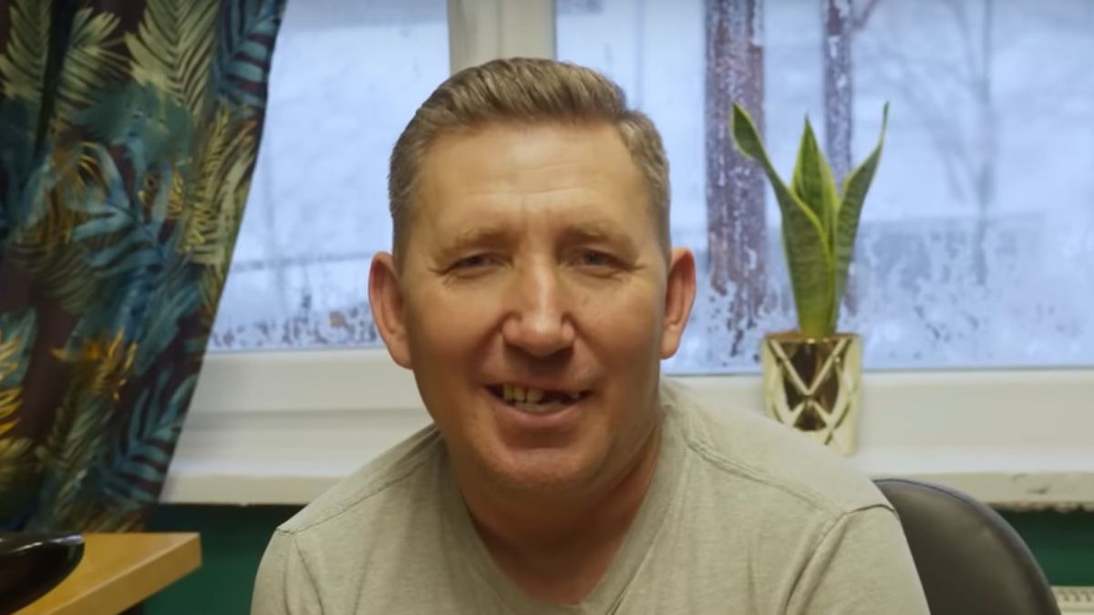 Andrzej z Plutycz wybuduje obok domu duże pomieszczenie