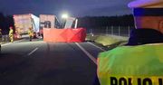Śląskie: Tragedia podczas zmiany koła. Nie żyje kierowca ciężarówki