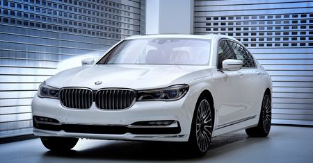 BMW Individual Solitaire 750Li xDrive (2016) - premium do kwadratu