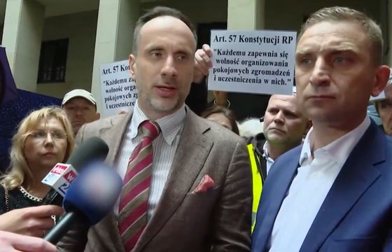Telewizja wPolsce24 stawia na nowości. Stacja zamazała "kostkę" Republiki