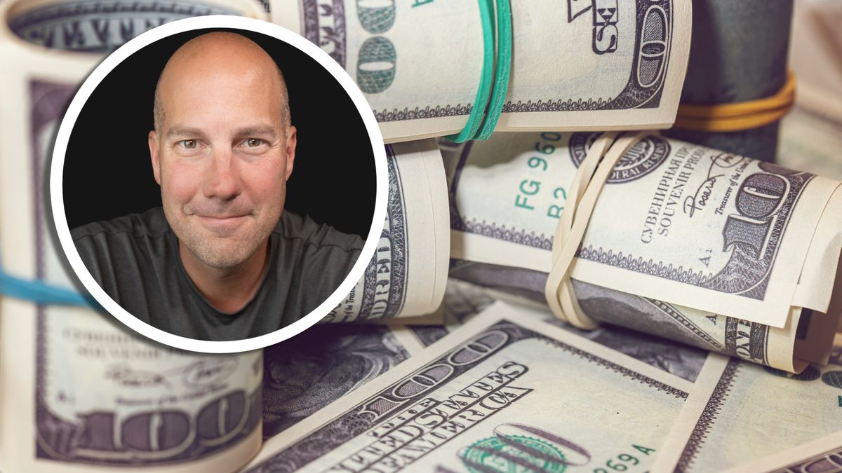 Jak osiągnąć finansową niezależność? Steve Adcock został milionerem w "staromodny sposób"