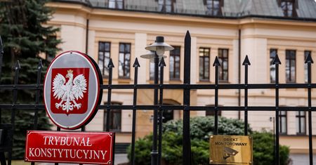 Sejm przyjął uchwałę ws. TK. "Potrzeba odbudowy zaufania"