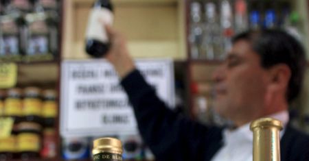 Zatrucie alkoholem w Stambule. 17 osób nie żyje