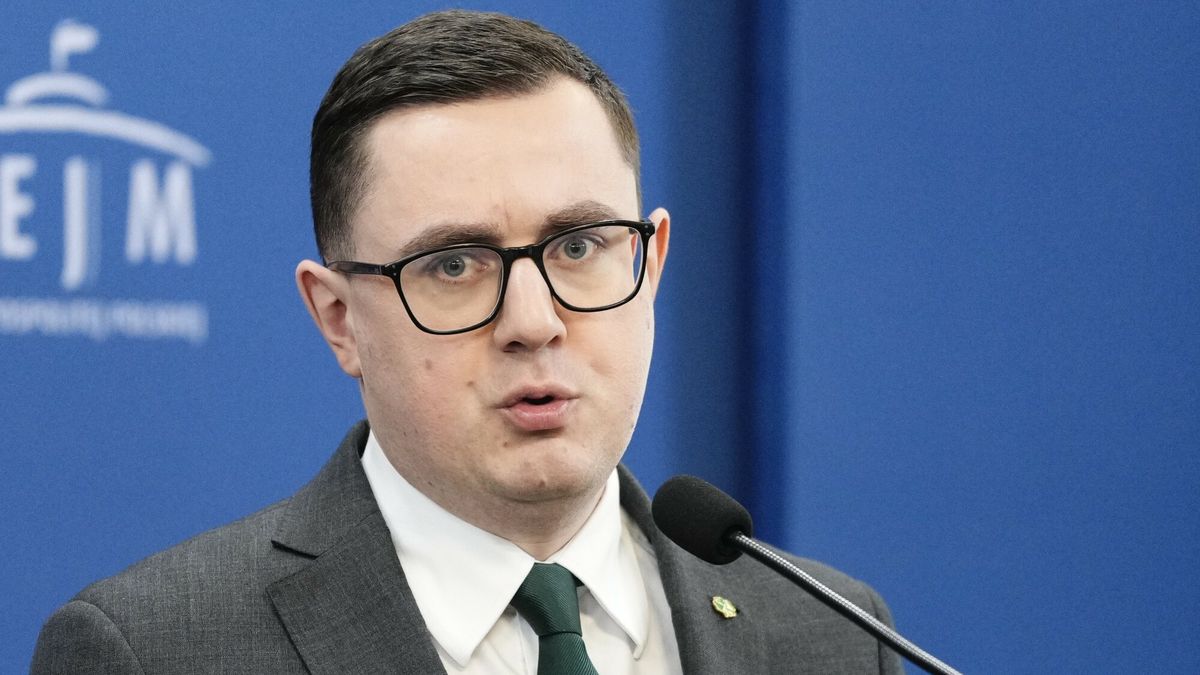 Minister energii Miłosz Motyka