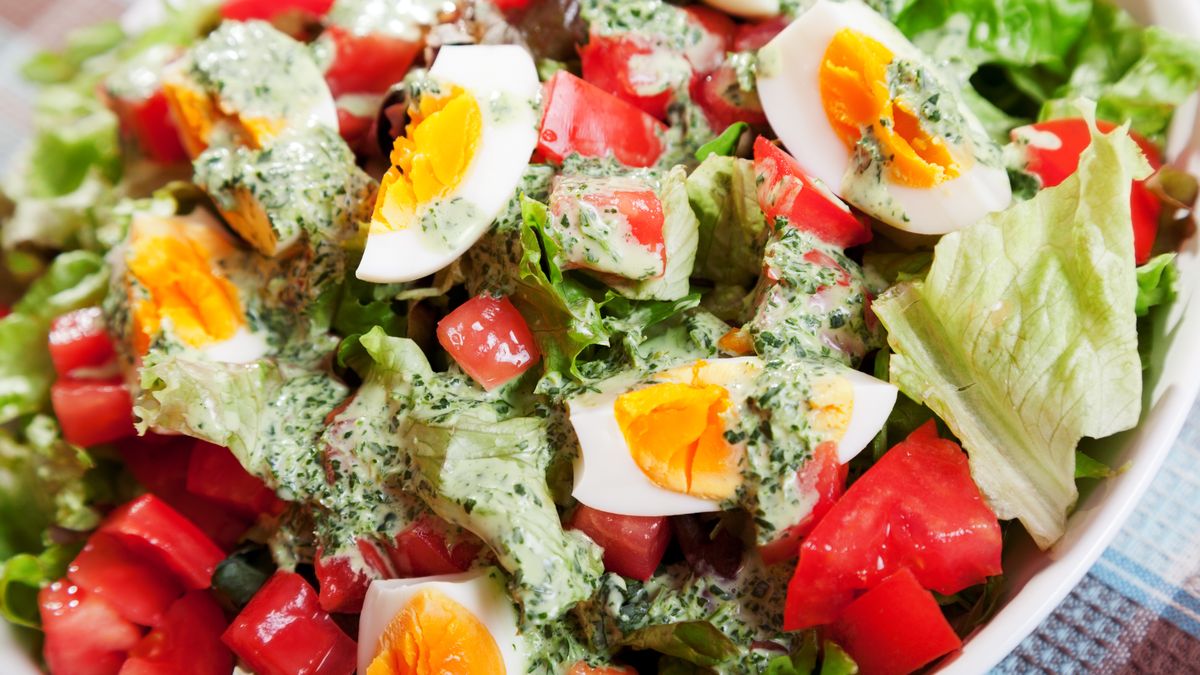  Prosta sałatka na wielkanoc